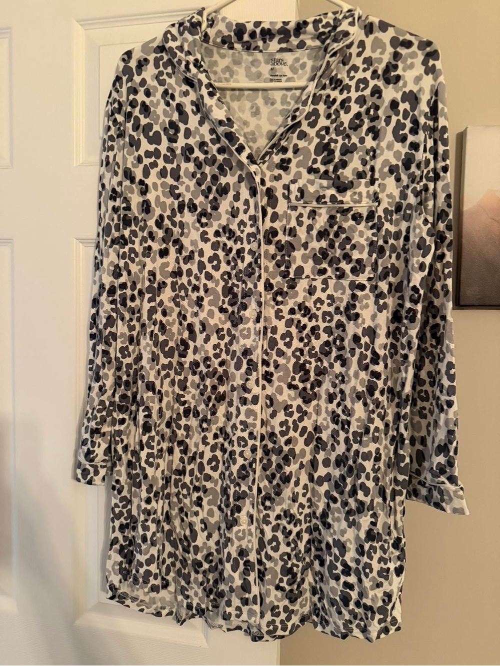 Women's Black & White Leopard Print Button-Front Nightgown